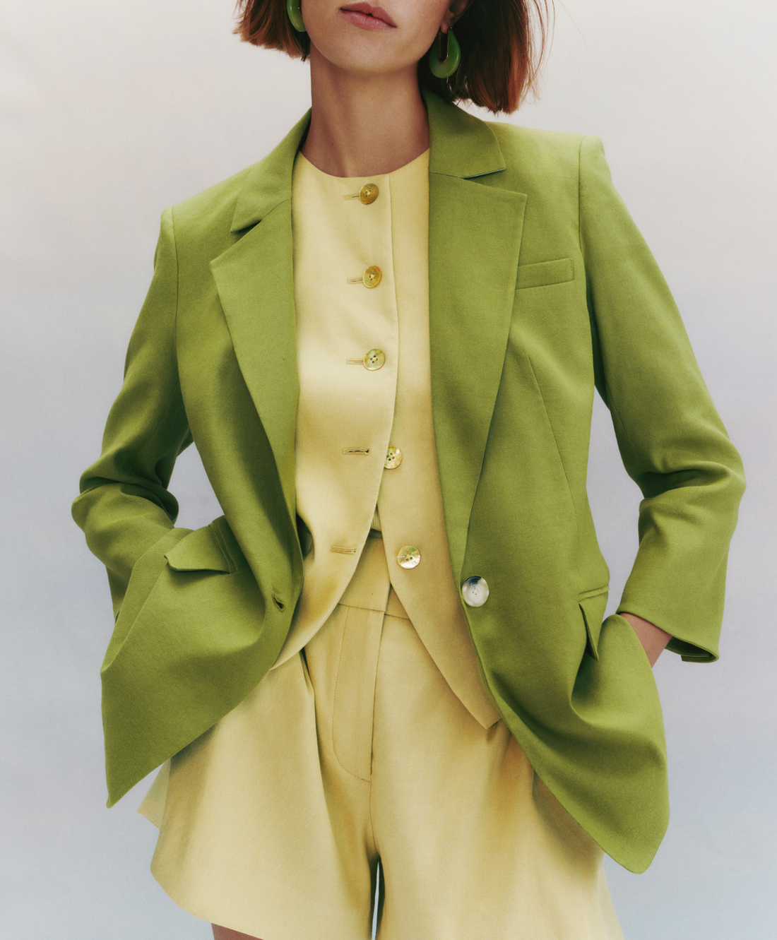 The Complete Guide to Linen: Fabric, Styling, and Care