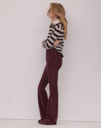 Veronica Beard Brown corduroy pants with patch pockets.