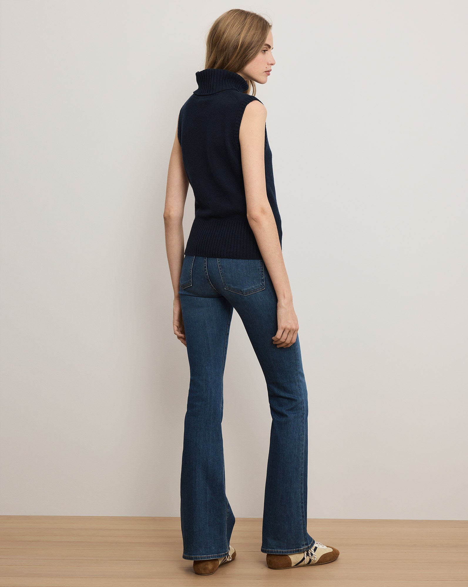 Veronica Beard Mazzy Cashmere Sleeveless Sweater - Navy