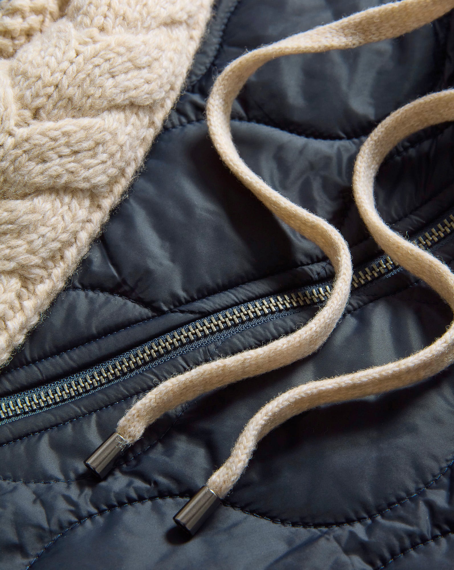 Veronica Beard Barrows Knit-Sleeve Quilted Jacket - Navy/Heathered Sand