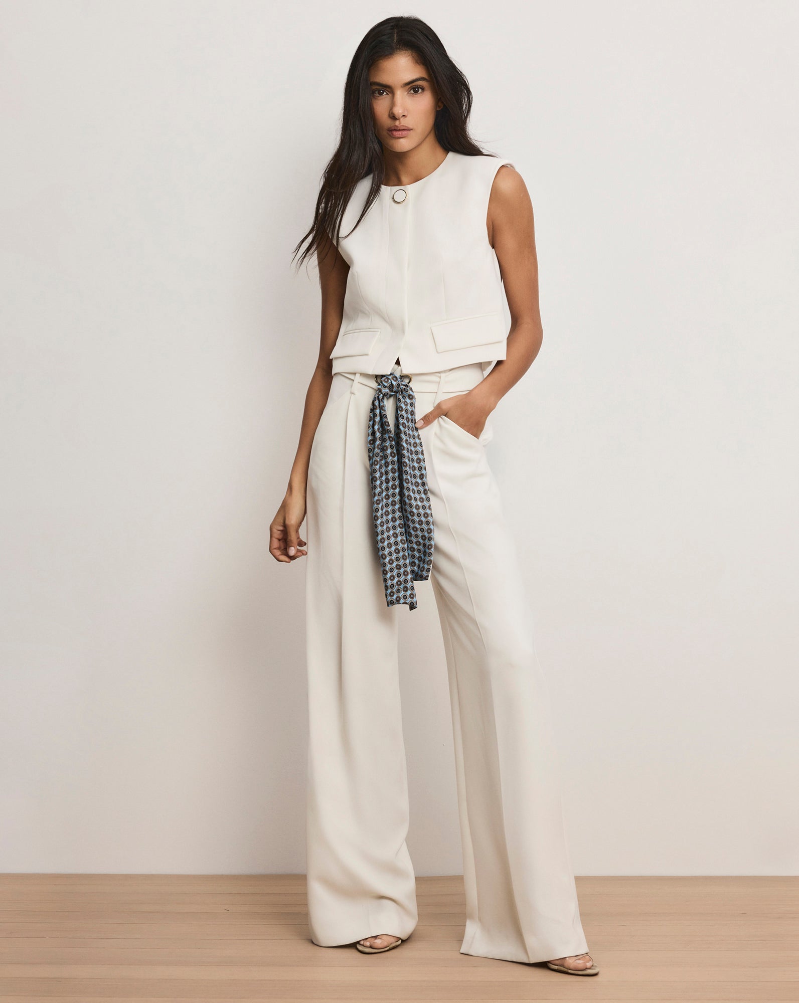 Veronica Beard Cliffwood Cropped Vest - Dove White