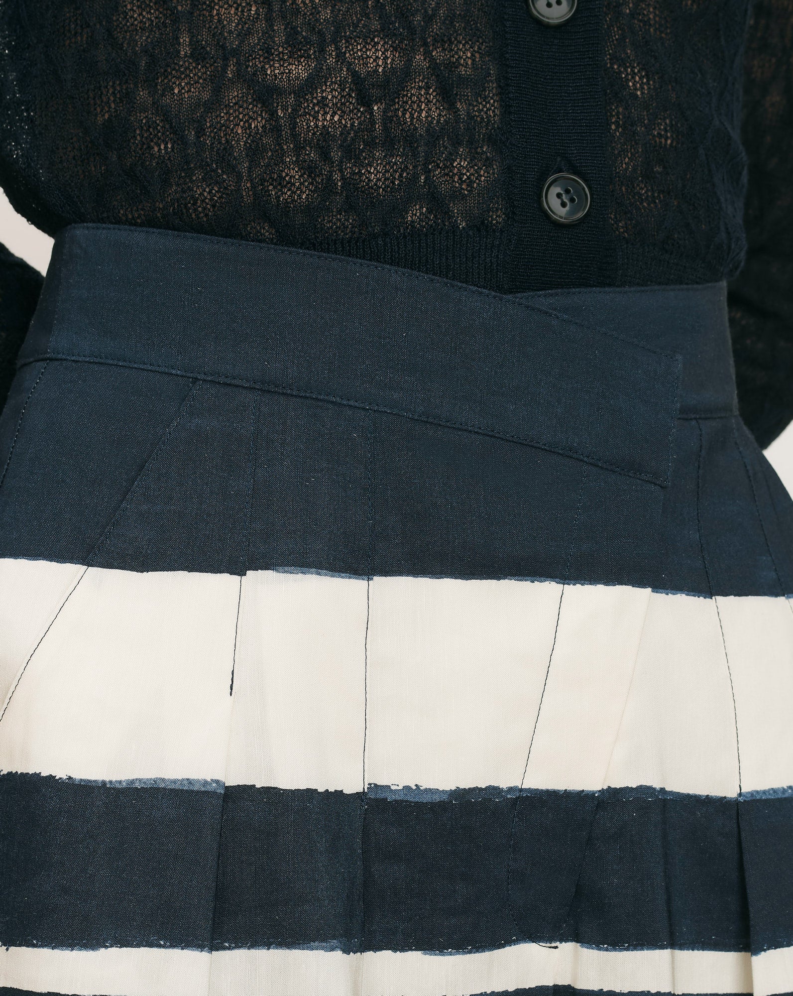 Veronica Beard Heron Crossover Waistband Pant - Navy/Dove White