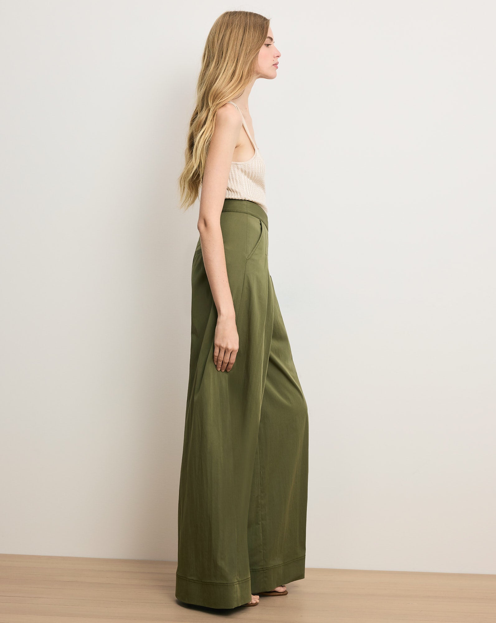 Veronica Beard Heron Crossover Waistband Pant - Army