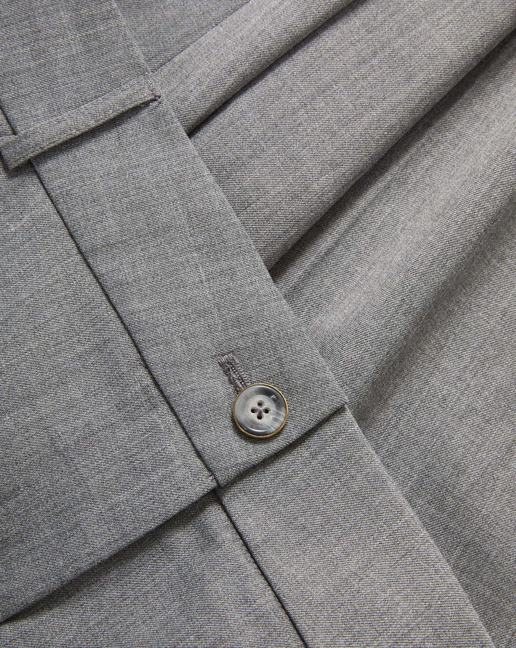 Veronica Beard Gray wool trousers with a button closure.