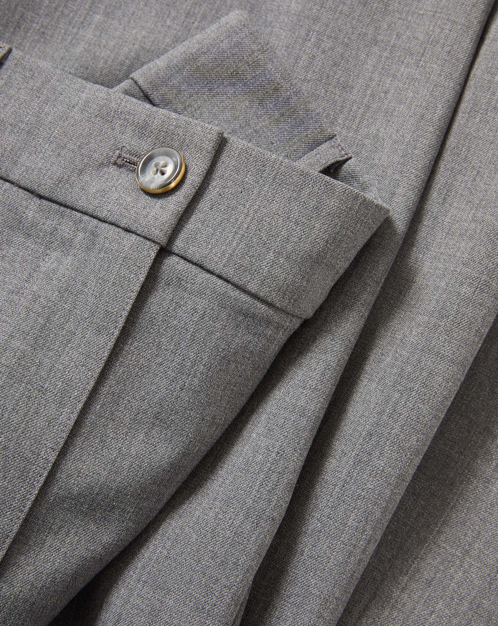 Veronica Beard Gray wool trousers with a single button closure.