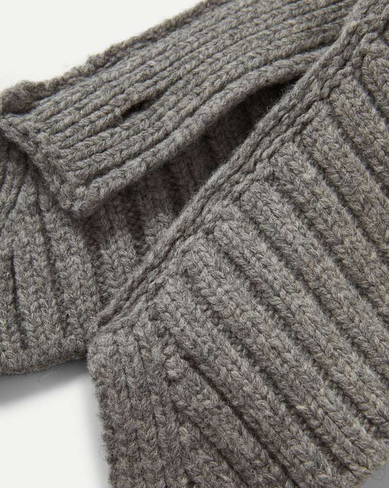 Veronica Beard Gray ribbed knit scarf