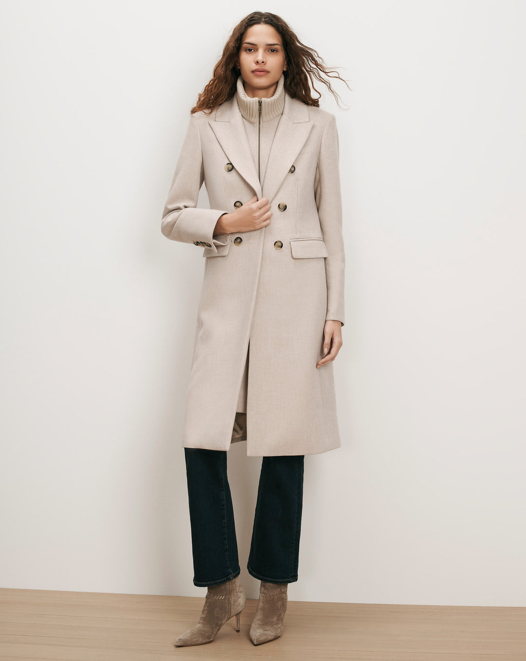 Veronica Beard Beige wool blend double-breasted coat with notched lapels.