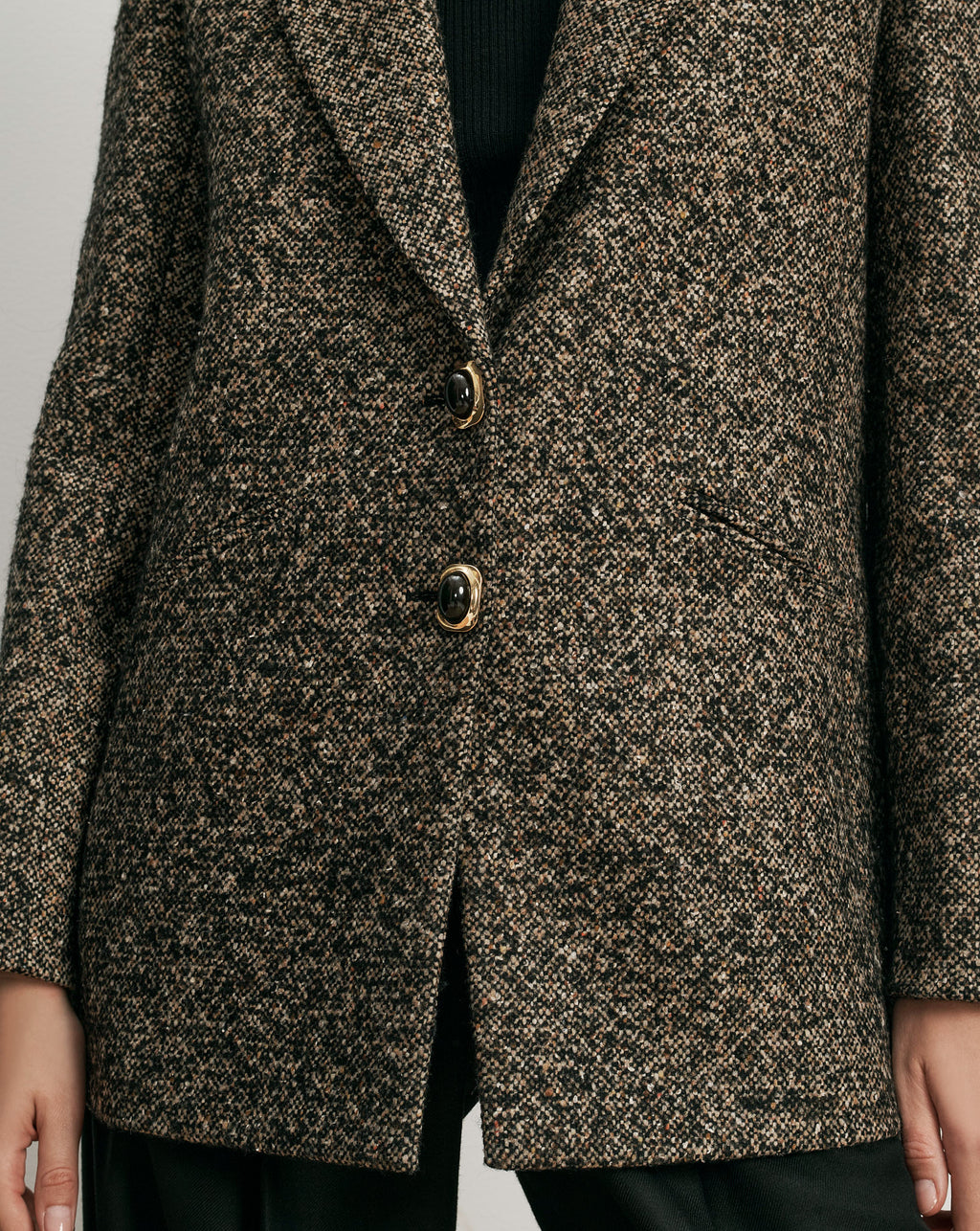 Veronica Beard Brown tweed blazer with gold buttons