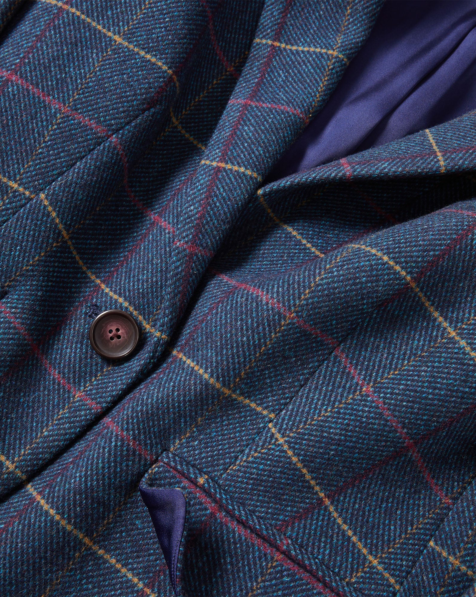 Veronica Beard Blue plaid tweed blazer with brown button.