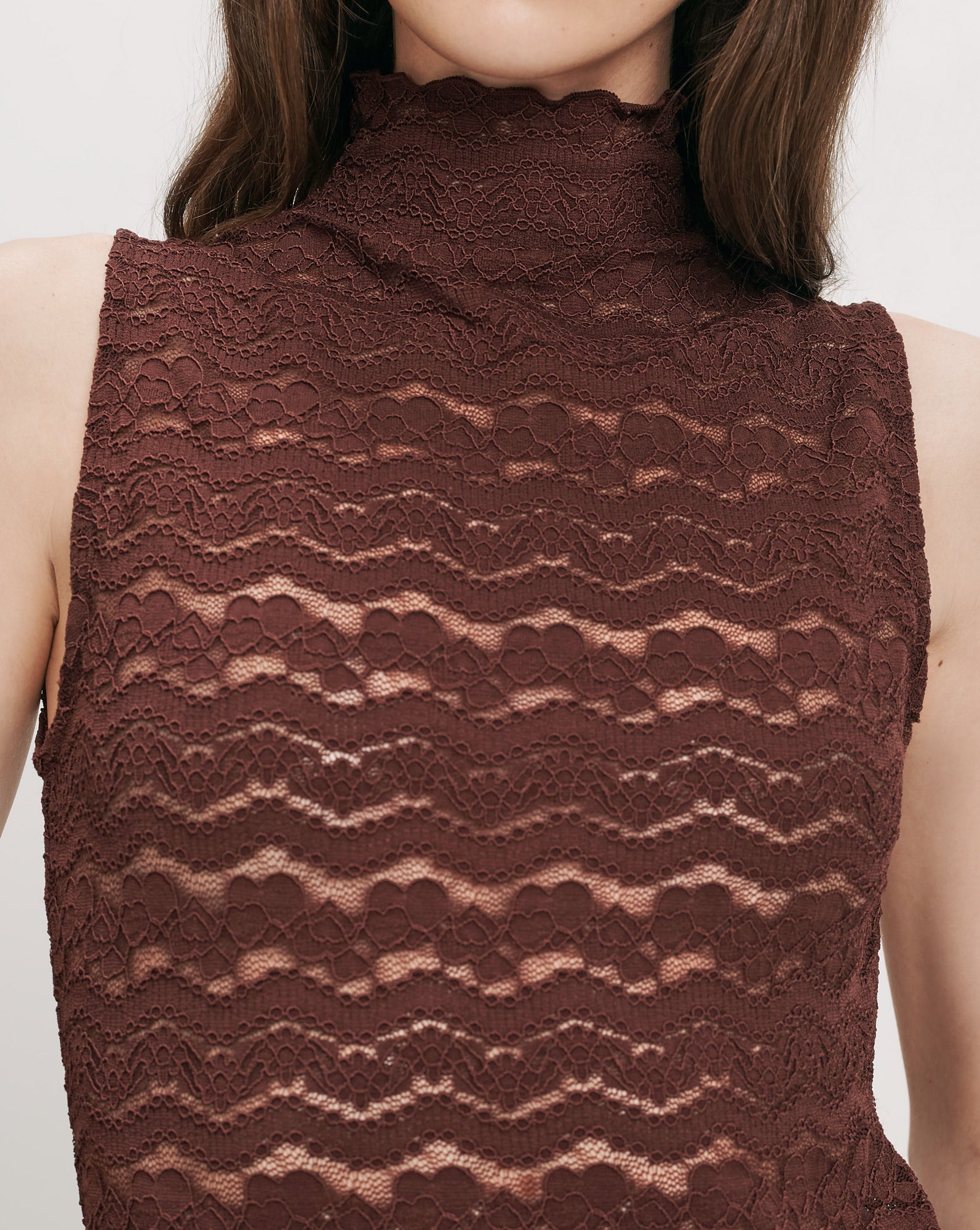 Veronica Beard Brown lace sleeveless turtleneck top.