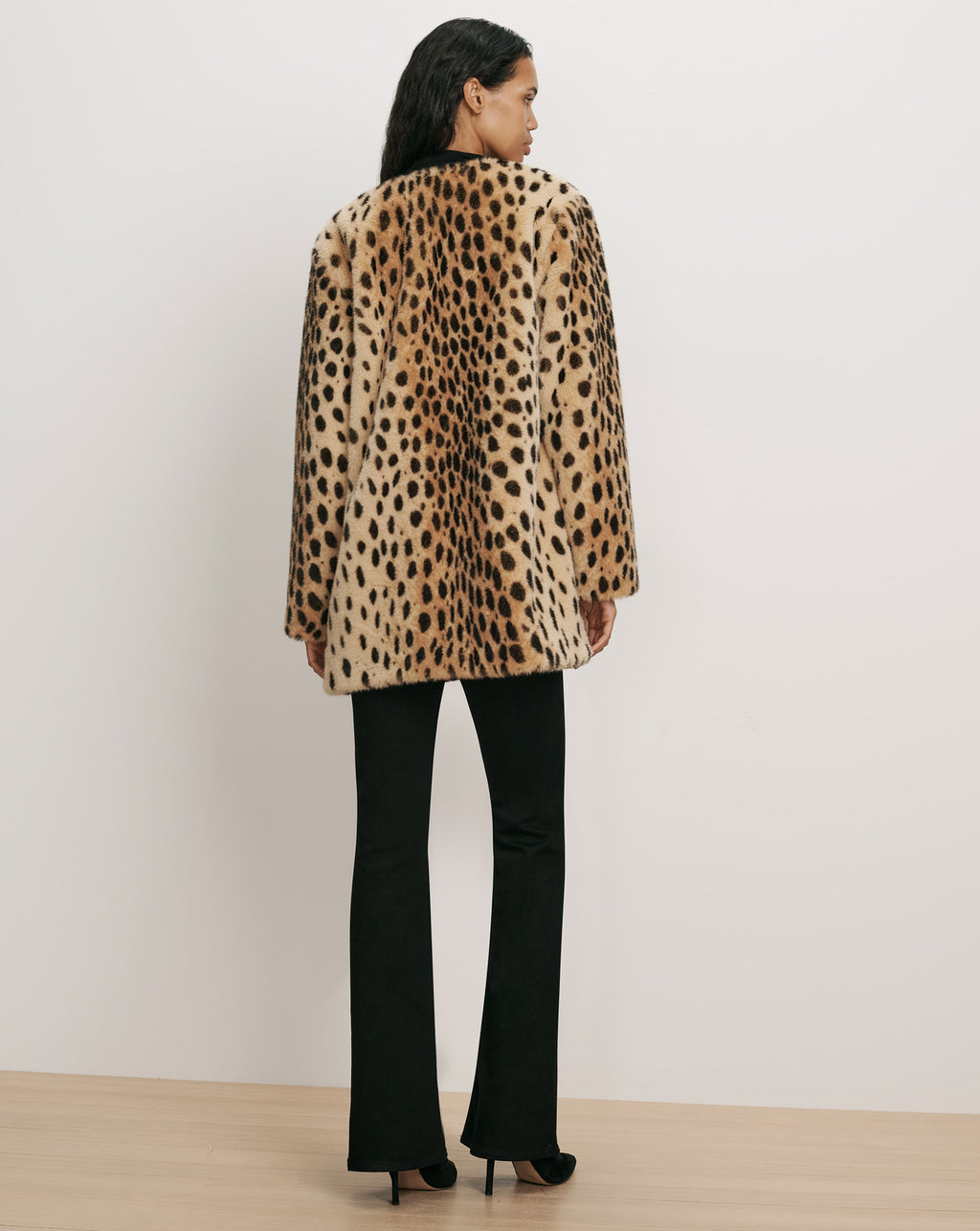 Veronica Beard Brown leopard print faux fur coat.