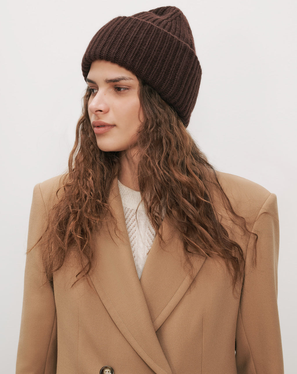 Veronica Beard Brown ribbed knit beanie