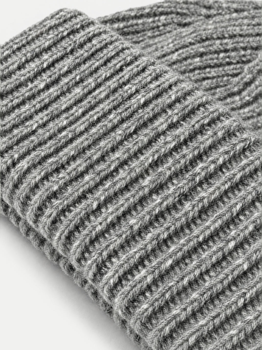 Veronica Beard Grey knit ribbed cuffed beanie hat.
