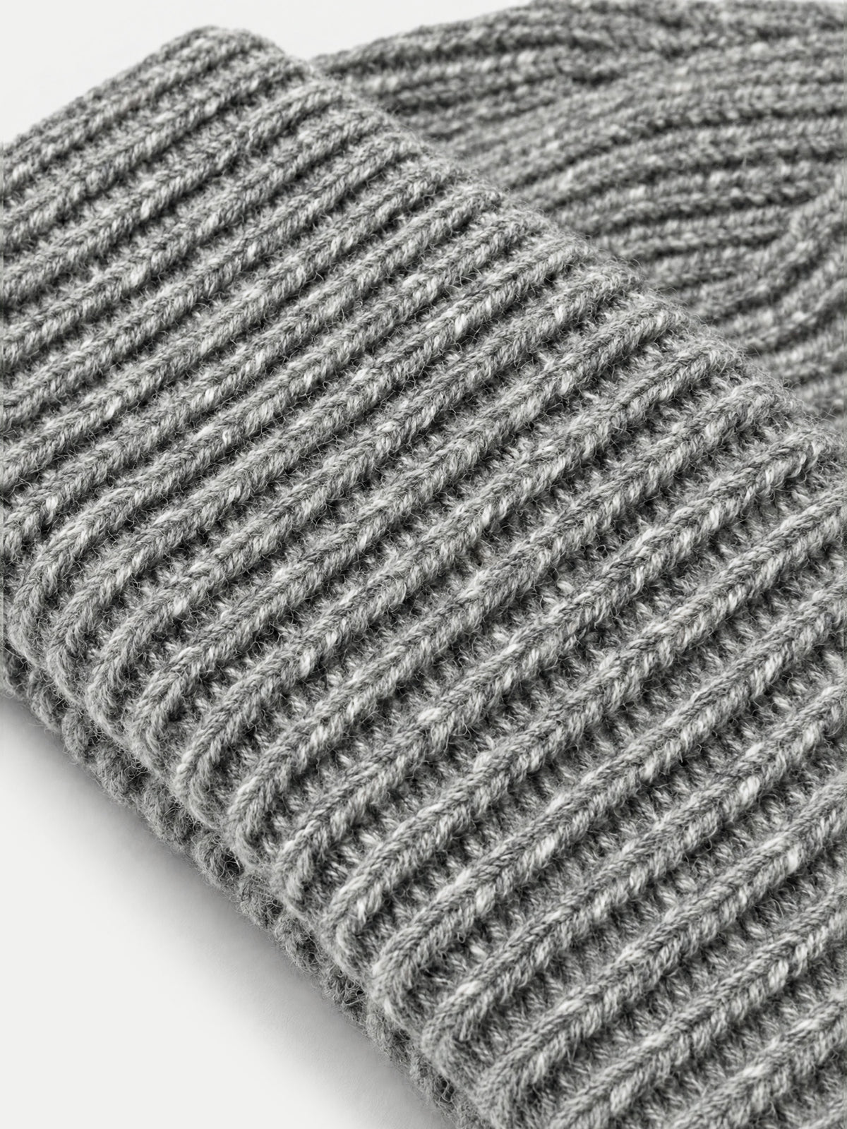 Veronica Beard Grey knit ribbed cuffed beanie hat.