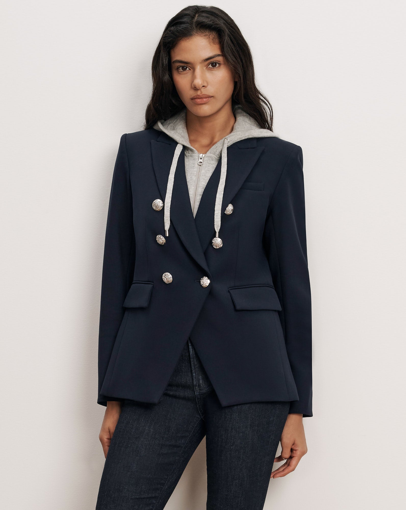 {{ outfit: core-miller-navy-silver }} ## Veronica Beard Miller Dickey Jacket - Navy/Silver
