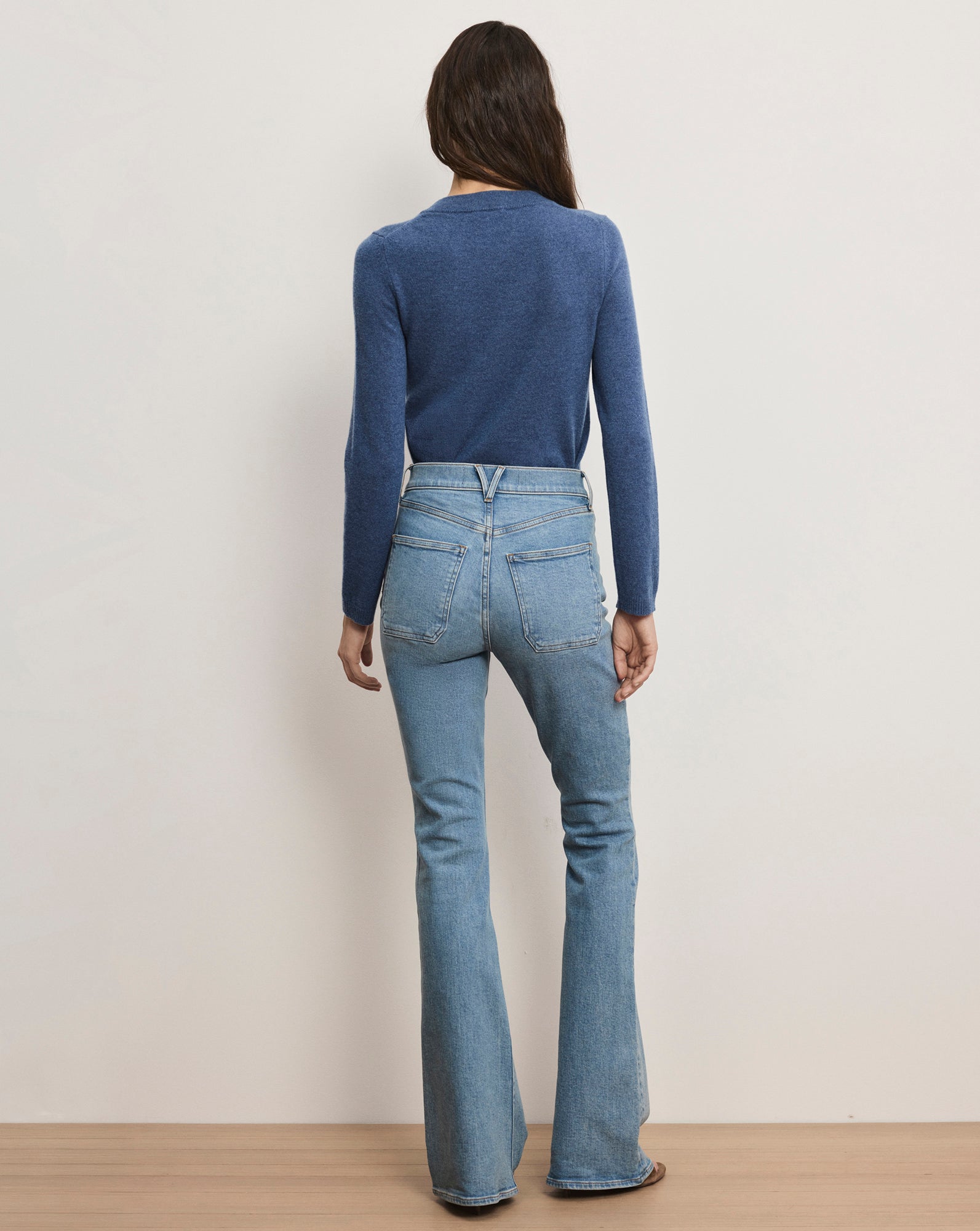 Veronica Beard Beverly Patch-Pocket Skinny-Flare Jean - Silverwood Blue