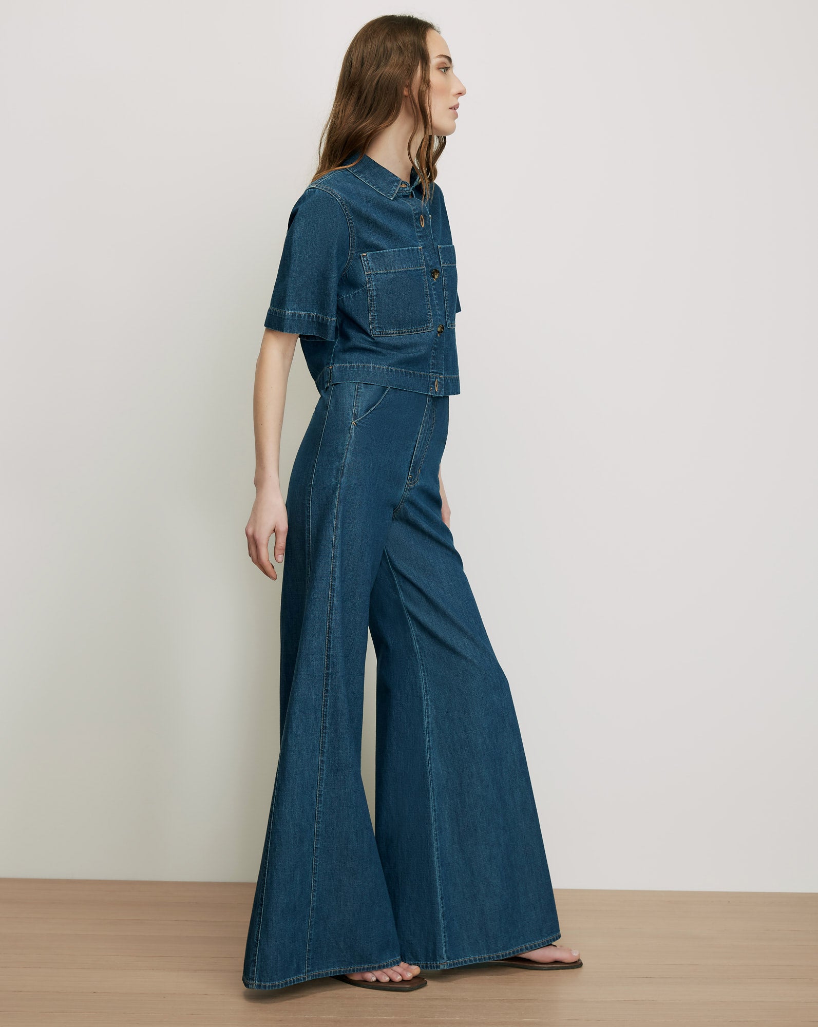 Veronica Beard Blue denim wide-leg pants.