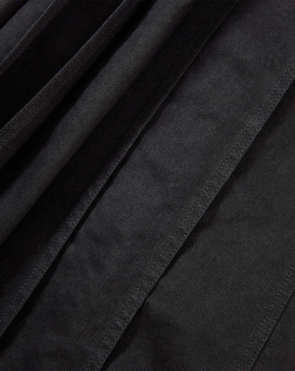 Veronica Beard Black pleated cotton midi skirt.