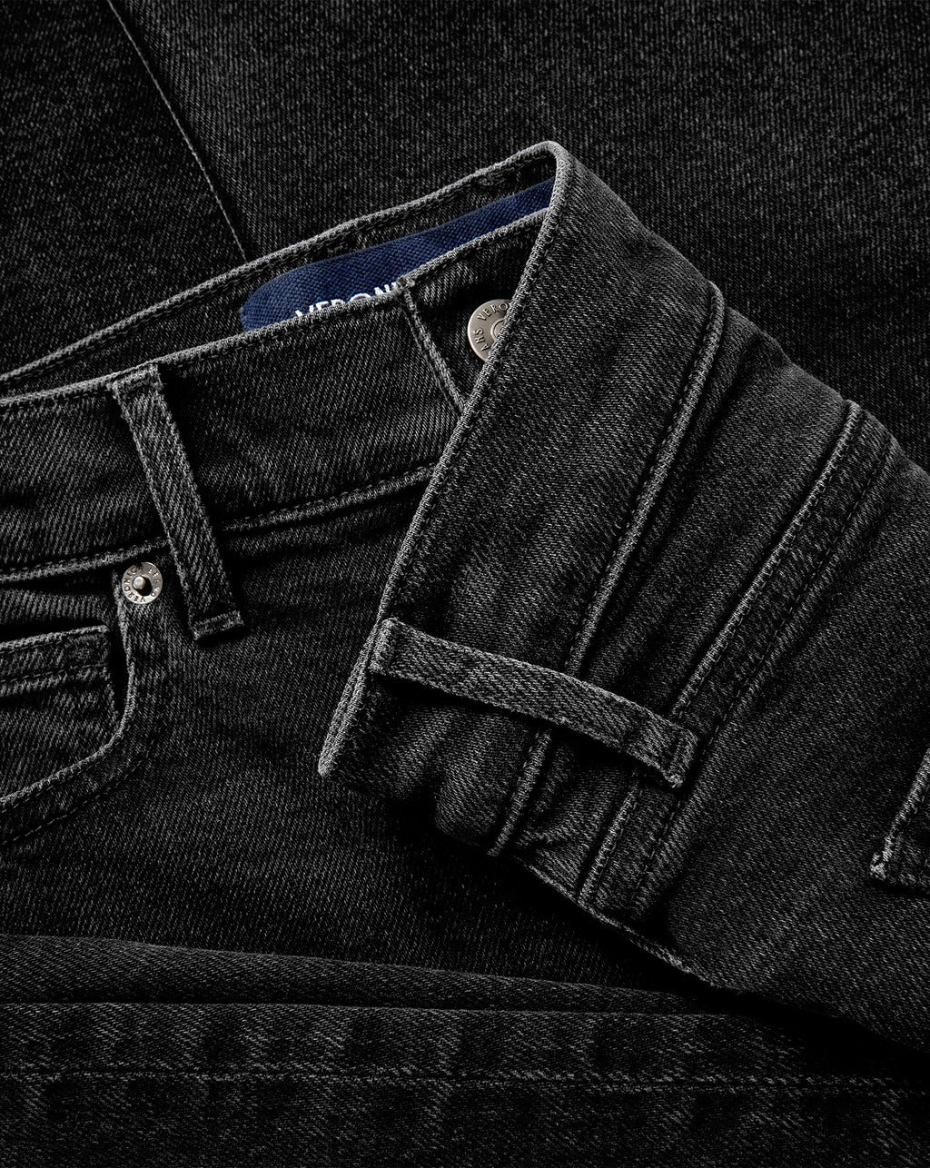 Veronica Beard Harley Arc-Leg Jean - Washed Onyx